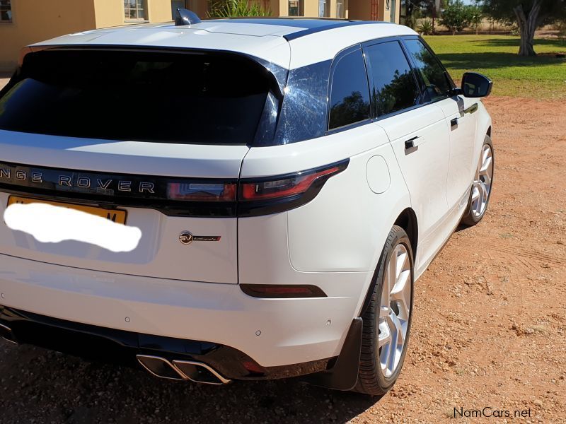 Land Rover Range Rover Velar SV Autobiography 5.0 Supercharghed V8 in Namibia