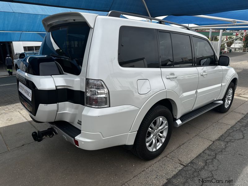 Mitsubishi Pajero 3.2 DiD GLS LWB SW 4x4 A/T 7 SEATER NO DEPOSIT in Namibia