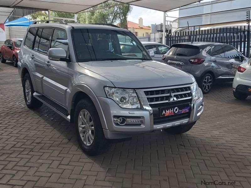 Mitsubishi Pajero LWB in Namibia