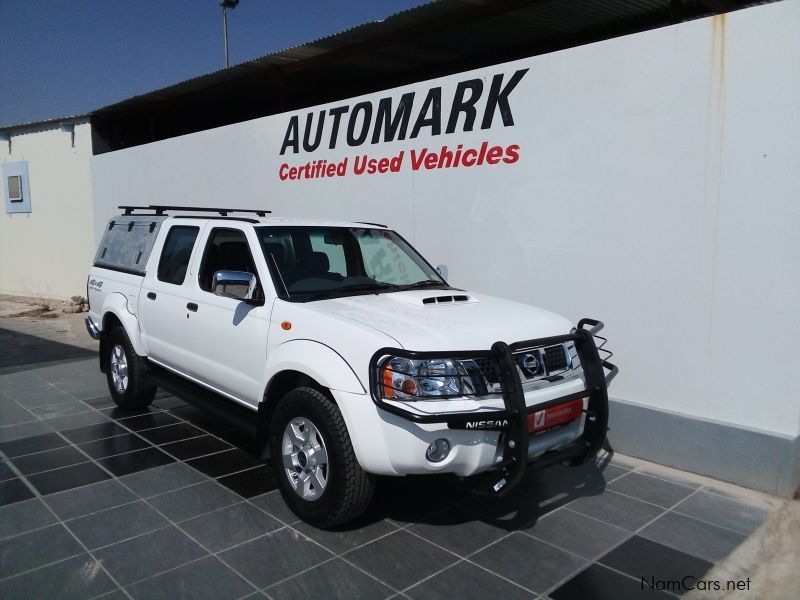 Nissan NP 300 2.5 D/C 4x4 in Namibia