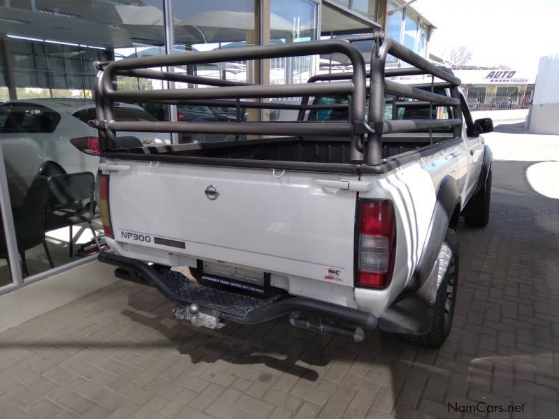 Nissan NP300 2.5 SC 4X4 in Namibia