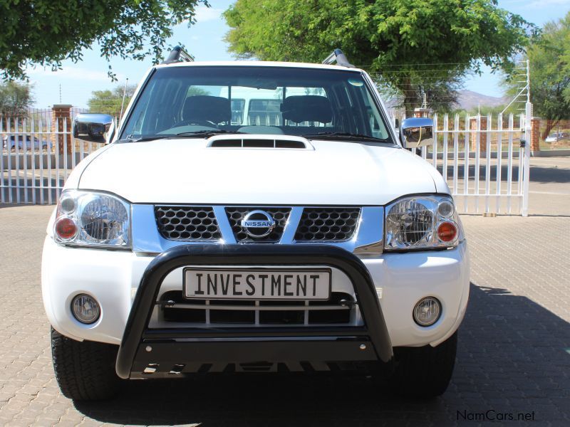 Nissan NP300 2.5CDI D/C 4X4 in Namibia