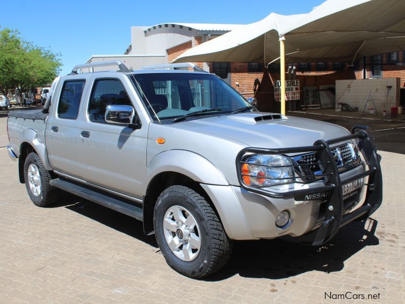 Nissan NP300 2.5CDI D/C 4X4 in Namibia