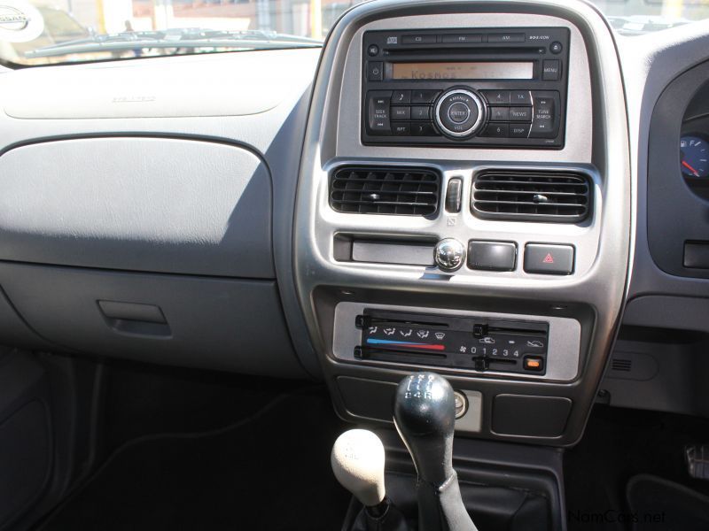 Nissan NP300 2.5CDI D/C 4X4 in Namibia