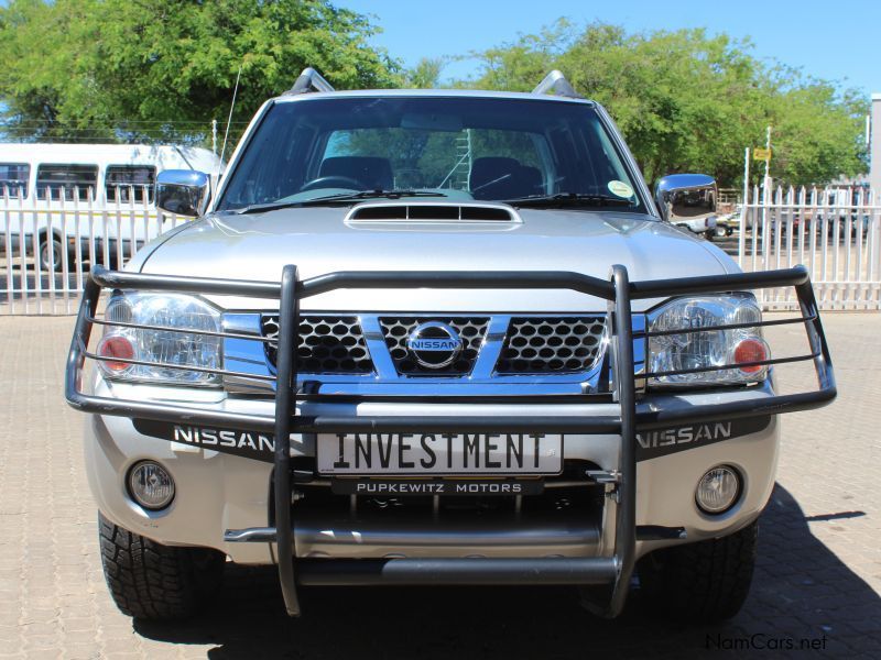 Nissan NP300 2.5CDI D/C 4X4 in Namibia