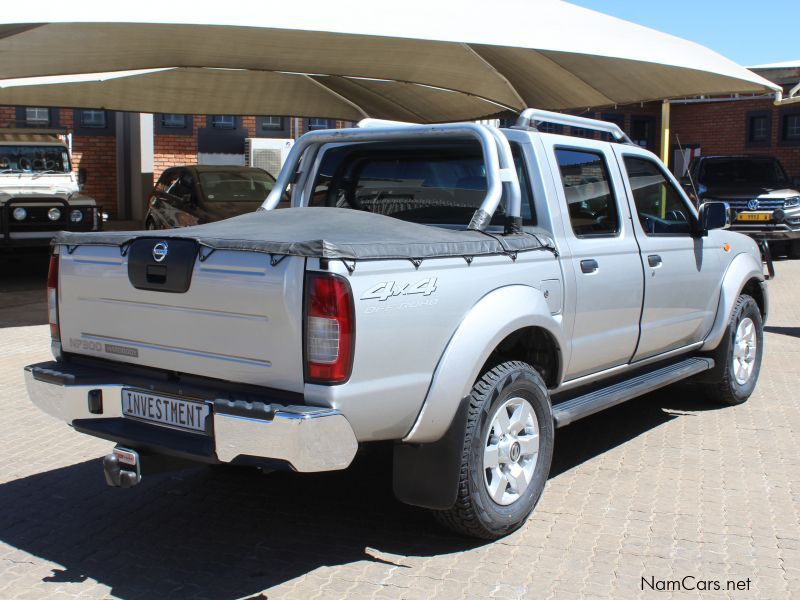 Nissan NP300 2.5CDI D/C 4X4 in Namibia