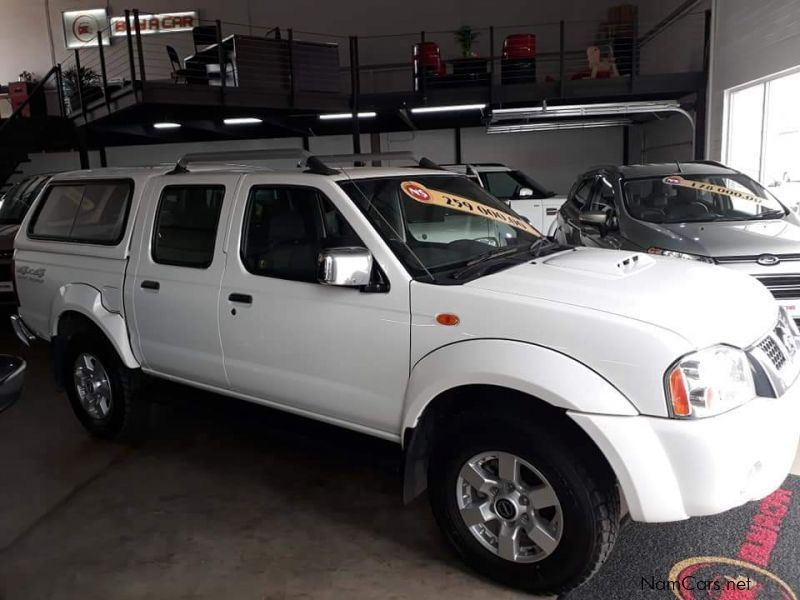 Nissan NP300 2.5TDI 4x4 D/C in Namibia