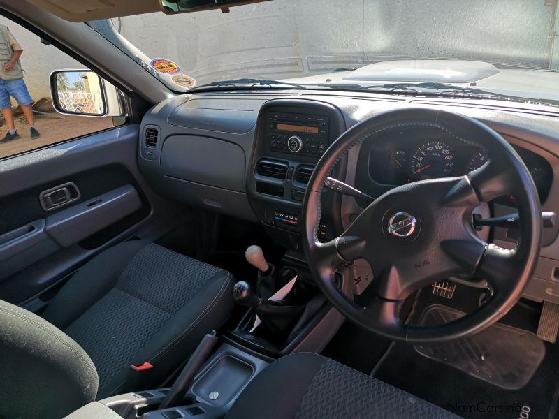 Nissan NP300 2.5Tdi 4x4 double cab in Namibia