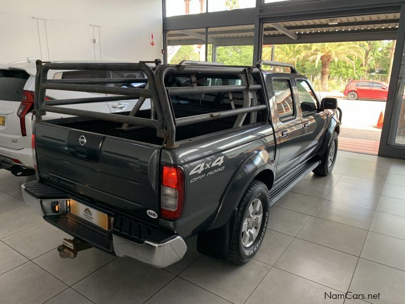 Nissan NP300 D/CAB 2.5 4X4 DIESEL in Namibia