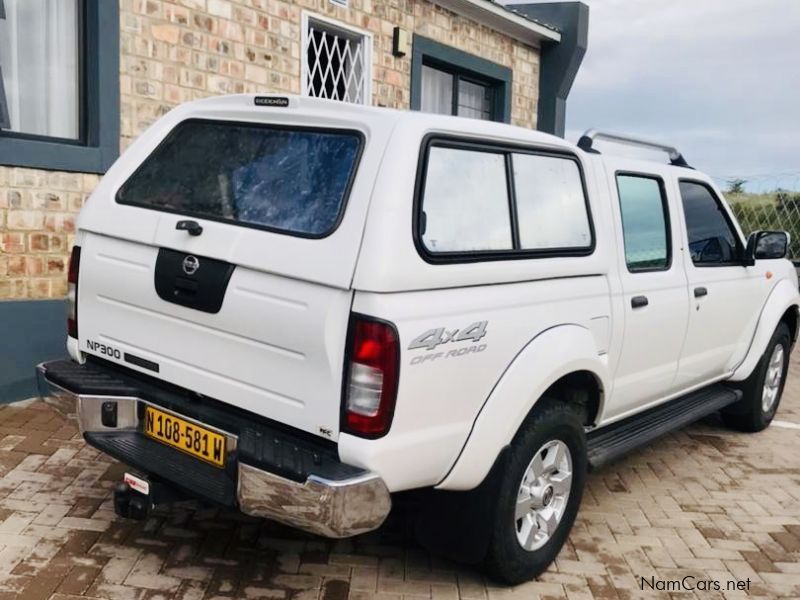 Nissan Np300 4x4 in Namibia