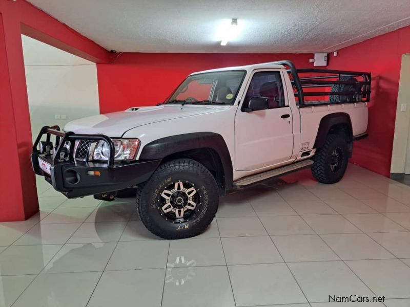 Nissan Patrol 3.0TDi 4x4 SC in Namibia