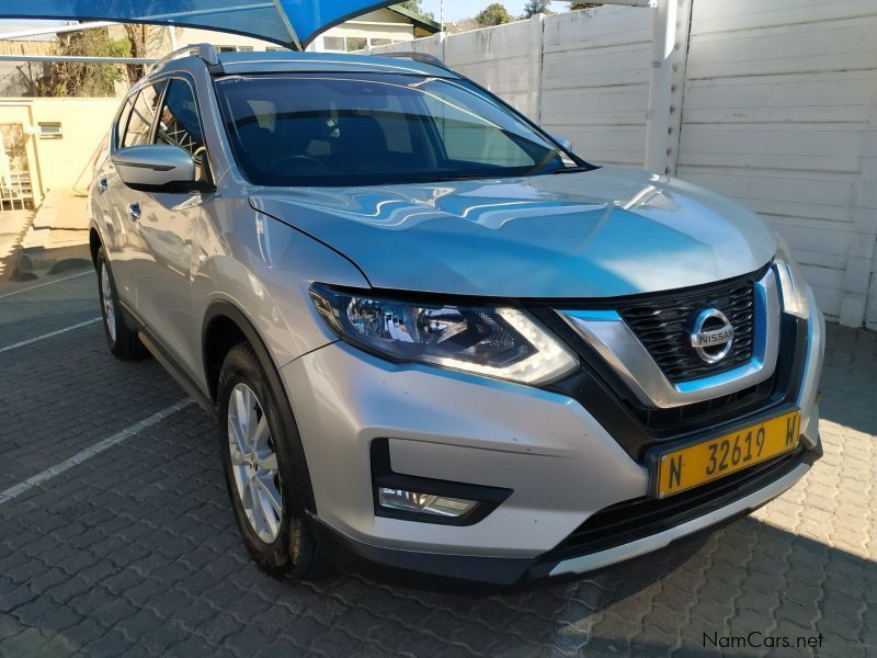 Nissan X-TRAIL 2.5 ACENTA CVT 4WD in Namibia