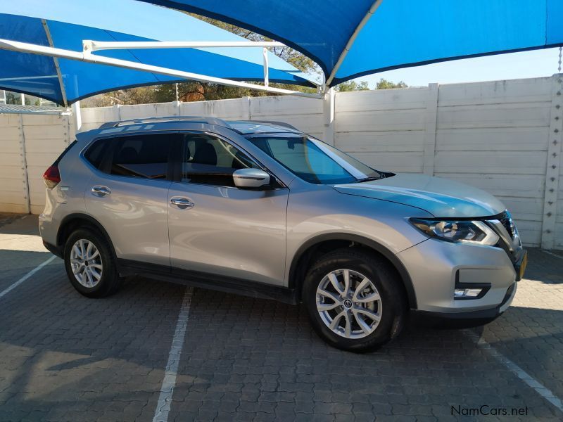 Nissan X-TRAIL 2.5 ACENTA CVT 4WD in Namibia