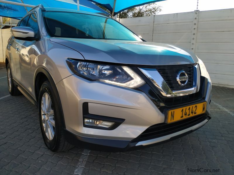 Nissan X-TRAIL 2.5 ACENTA CVT 4WD in Namibia