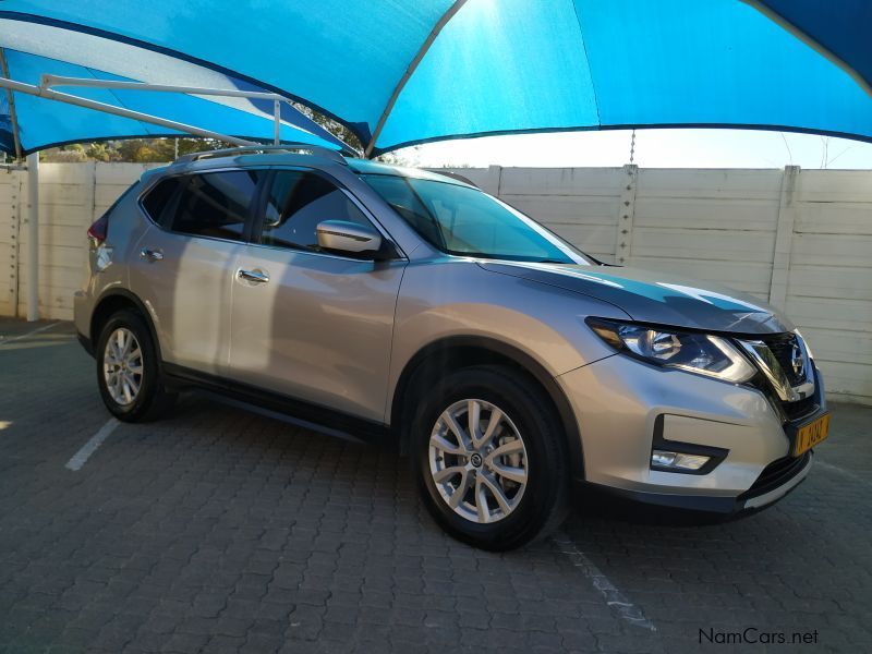 Nissan X-TRAIL 2.5 ACENTA CVT 4WD in Namibia