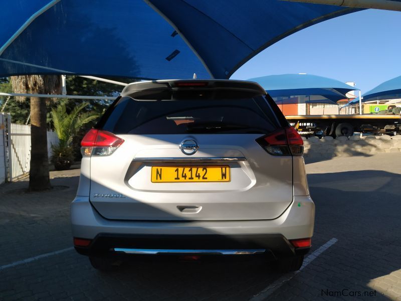 Nissan X-TRAIL 2.5 ACENTA CVT 4WD in Namibia