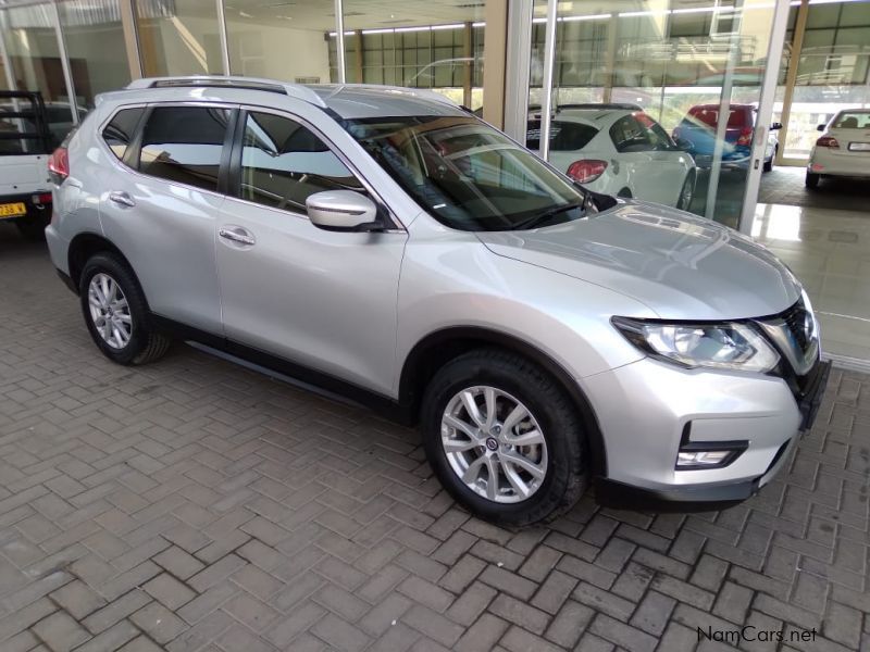 Nissan X-TRAIL 2.5CVT AWD in Namibia