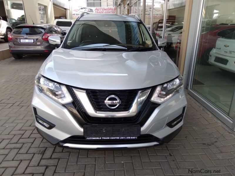 Nissan X-TRAIL 2.5CVT AWD in Namibia