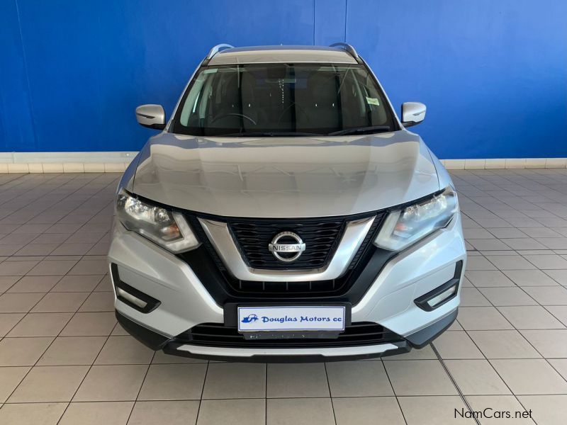 Nissan X Trail 2.5 ACENTA 4x4 CVT in Namibia