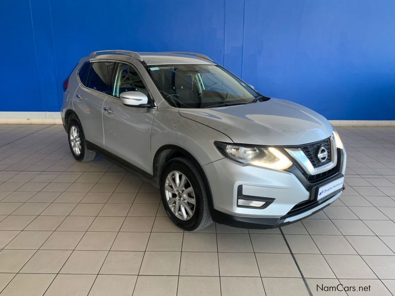 Nissan X Trail 2.5 ACENTA 4x4 CVT in Namibia