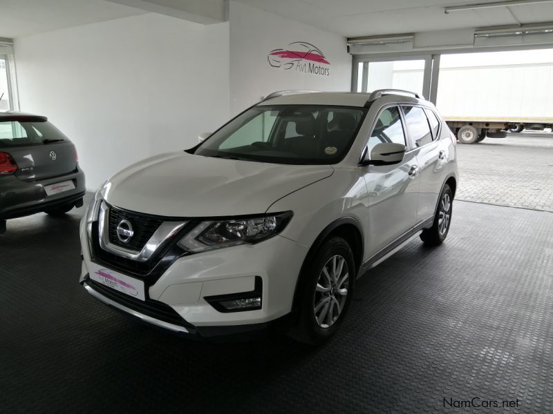 Nissan X-Trail 2.5 Acenta 4x4 CVT in Namibia