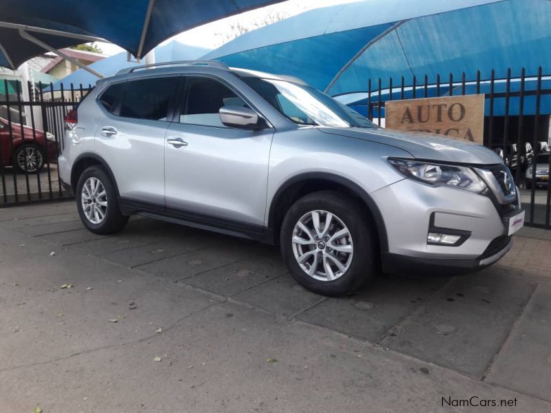 Nissan X-Trail 2.5 Acenta 4x4 CVT in Namibia