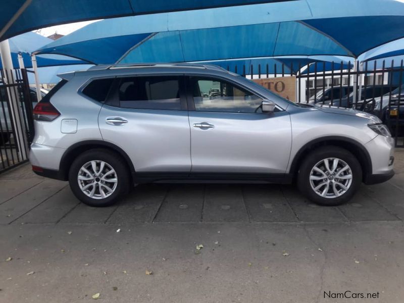 Nissan X-Trail 2.5 Acenta 4x4 CVT in Namibia