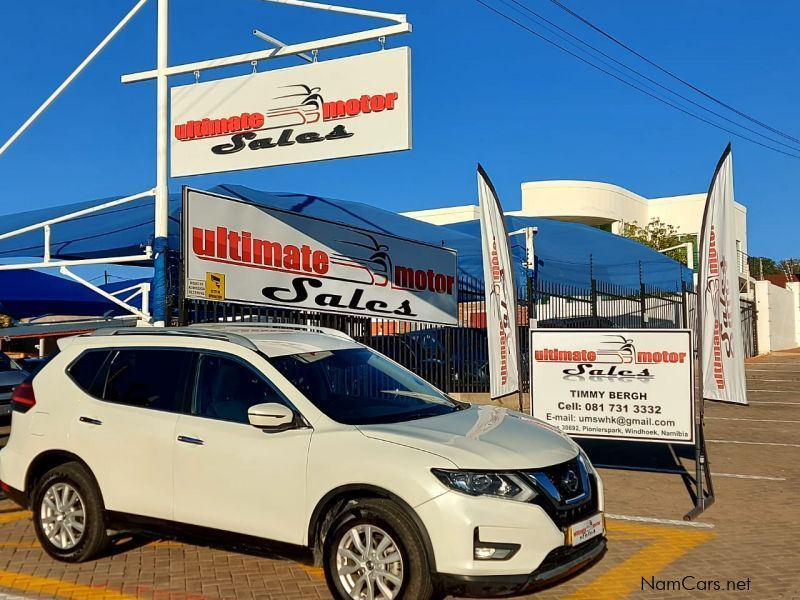 Nissan X-trail 2.5 CVT Accenta in Namibia