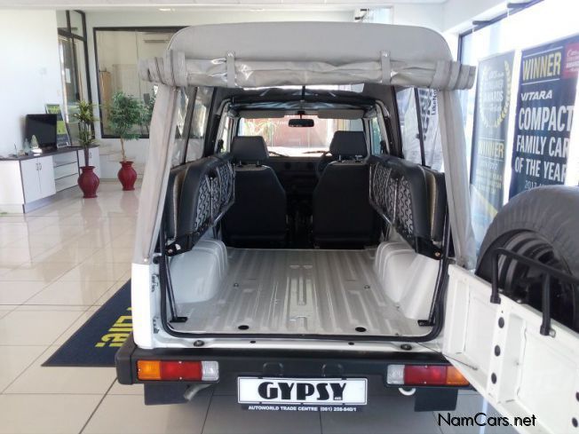 Suzuki Gypsy 1.3i 4x4 in Namibia