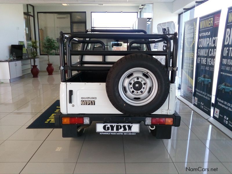 Suzuki Gypsy 1.3i 4x4 in Namibia