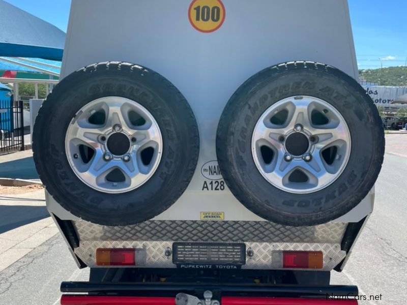 Toyota 4.2 Land Cruiser 9 seater in Namibia