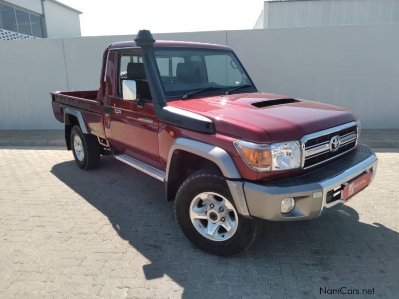 Toyota 4.5 V8 LAND CRUISER S/CAB P/UP in Namibia