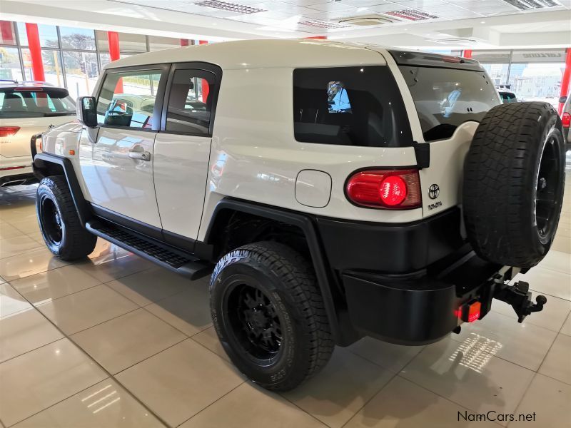 Toyota FJ Cruiser 4.0 V6 A/T in Namibia