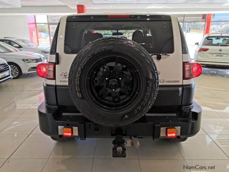 Toyota FJ Cruiser 4.0 V6 A/T in Namibia