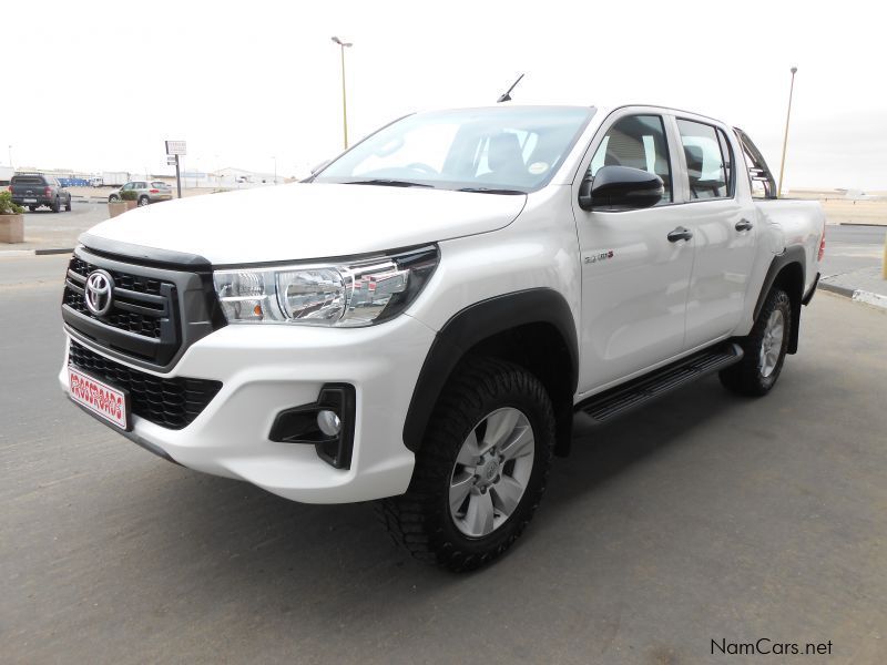 Toyota HILUX 2.4GD6 D/C 4X4 in Namibia