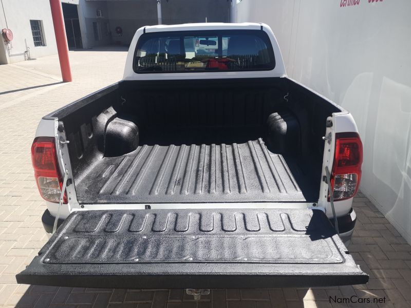 Toyota HILUX DC 2.8 4X4 M/T in Namibia