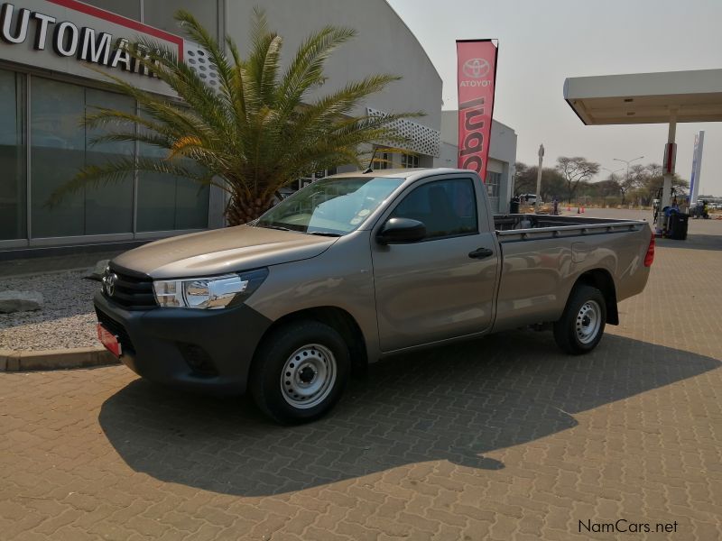 Toyota HILUX SC 2.0 VVTI A/C in Namibia
