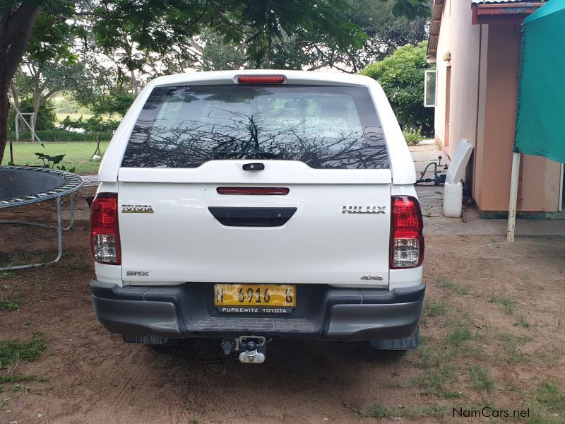 Toyota Hilux 2.4 double cab 4x4 srx in Namibia