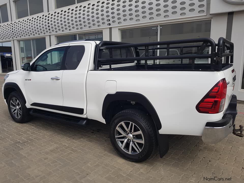 Toyota Hilux XC 2.8GD6 4x4 AT in Namibia