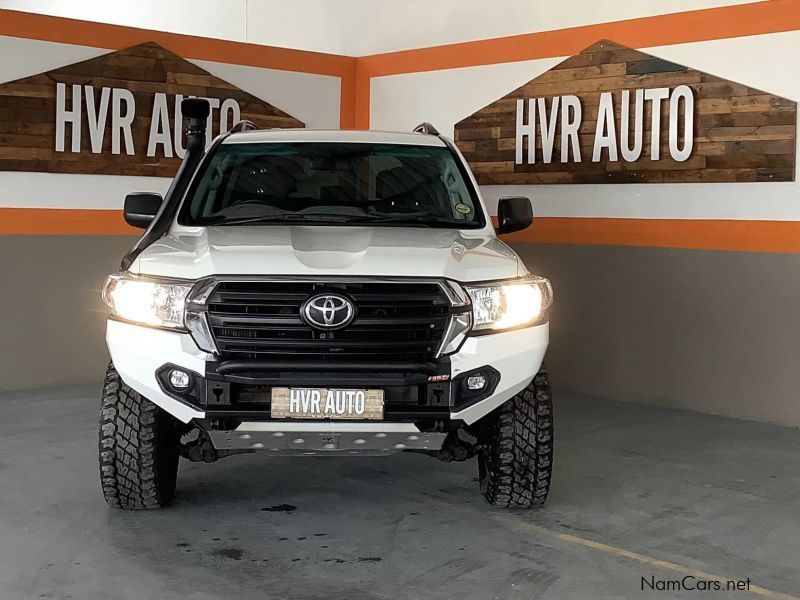 Toyota Land Cruiser 200 V8 4.5 GX A/T in Namibia