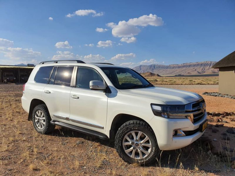 Toyota Land Cruiser VX-R 200 in Namibia