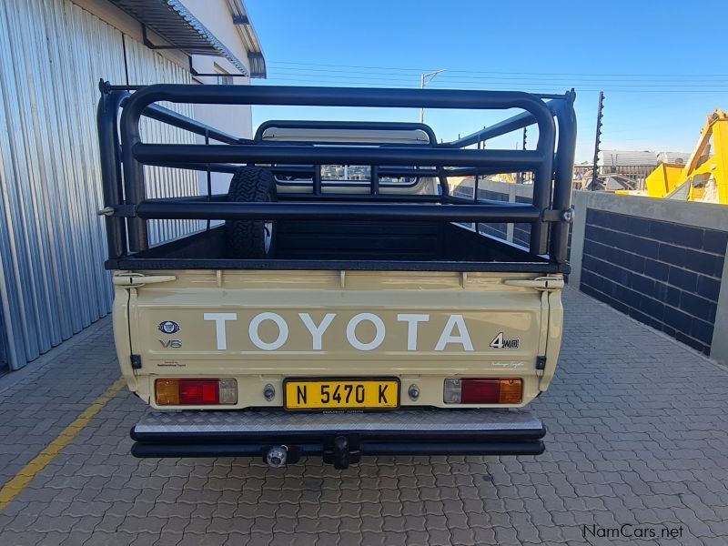 Toyota Landcruiser 4.0 V6 in Namibia