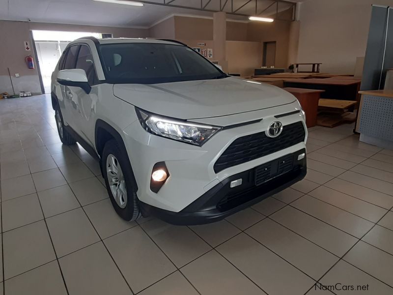 Toyota RAV 4 2.0 GX CVT 2WD in Namibia