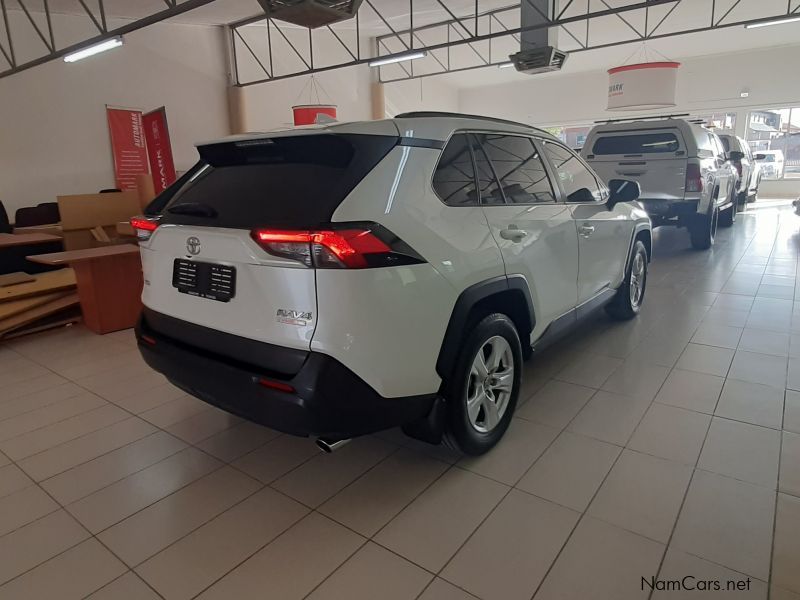 Toyota RAV 4 2.0 GX CVT 2WD in Namibia