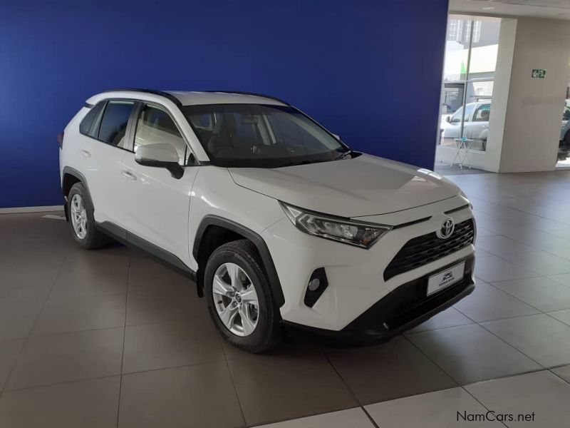 Toyota RAV4 2.0 GX CVT in Namibia