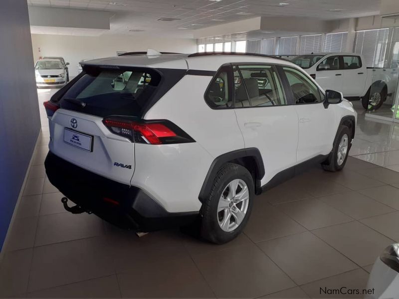 Toyota RAV4 2.0 GX CVT in Namibia