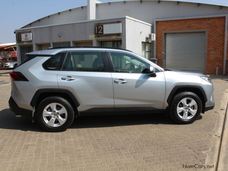 Toyota RAV4 2.0I A/T GX 4X2 in Namibia