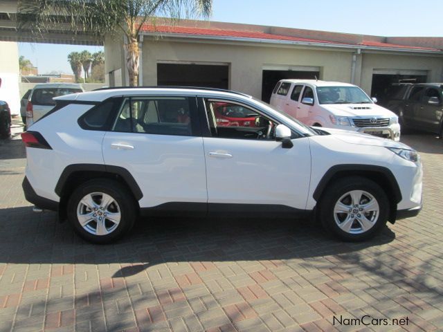 Toyota Rav 4 CVT GX in Namibia