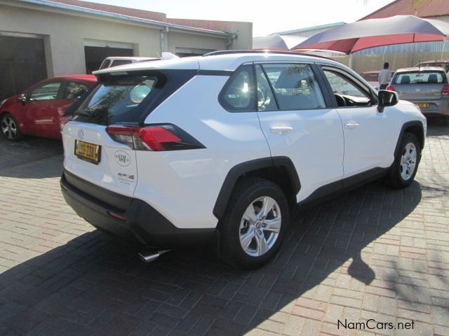 Toyota Rav 4 CVT GX in Namibia