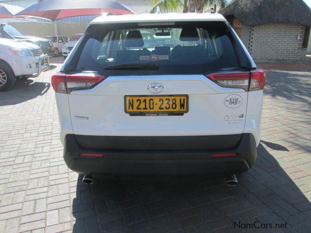 Toyota Rav 4 CVT GX in Namibia